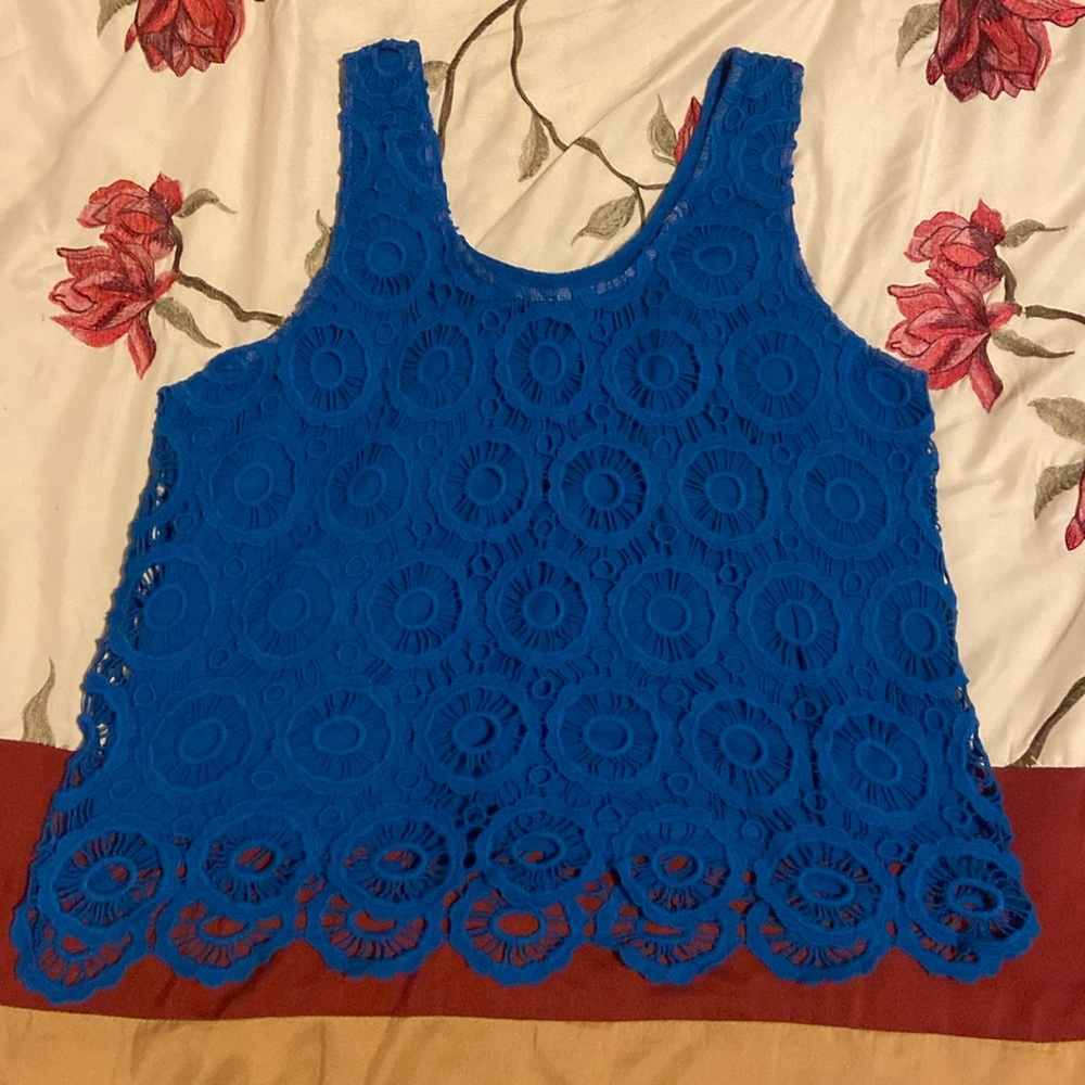 Royal blue top with pattern